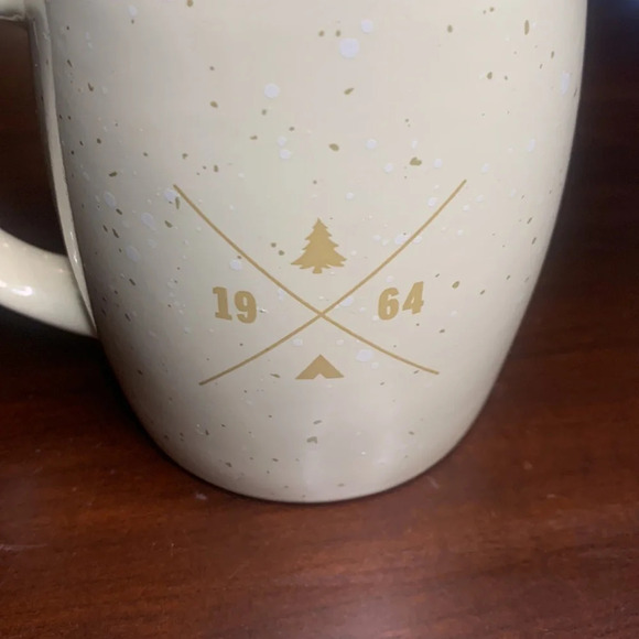 Tim Hortons Limited Edition 2016 Coffee  Tea Cup Mug - Picture 5 of 9